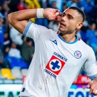 Gudiño lo hizo su paisano: el nuevo apodo de Giakoumakis al interior de Cruz Azul tras error de Orvañanos