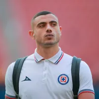 ¡Alerta roja! Giorgos Giakoumakis abandonó el Cruz Azul vs. FC Juárez por lesión muscular