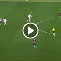 Oficio puro: Asistencia con la espalda de Santi Giménez para Milan ante Bolonia