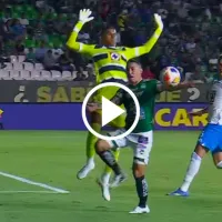Un desconocido Kevin Mier hace el oso del año en Cruz Azul y León no lo perdonó