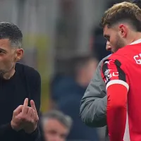 Sérgio Conceição, DT de Milan, se quejó de la expulsión de Santiago Giménez: “No es fácil…”