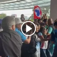 Caos por la llegada de Cruz Azul a San Luis: ¡Famoso artista tuvo que escapar del hotel!