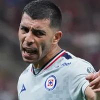 Entorno de Erik Lira le habría aconsejado irse libre de Cruz Azul: su contundente decisión