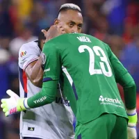 El mensaje de Willer Ditta a Kevin Mier tras confirmarse su dura lesión en Cruz Azul