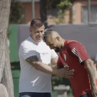 Almirón y la presión por dirigir a Arturo Vidal