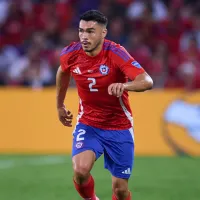 Con bandera de Colo Colo incluida: Gabriel Suazo se lamenta tras la eliminación de Chile