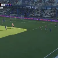 Terminó en gol: Jordhy Thompson se luce con genial maniobra en el Orenburg