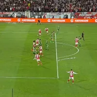 Se pusieron nerviosos: Hinchas de la U hacen el ridículo pidiendo offside en gol de Colo Colo