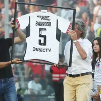 Se emocionó: el emotivo regalo que recibió Julio Barroso en su vuelta a Colo Colo
