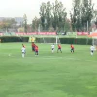 Video: Francisco Marchant anota un golazo en Colo Colo Sub 20 y le da un respiro Eduardo Rubio