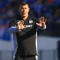 Colo Colo vuelve a los entrenamientos con un ojo puesto en la continuidad de Jorge Almirón