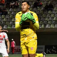 Avisan que Julio Fierro está cerca de fichar en club de Primera B