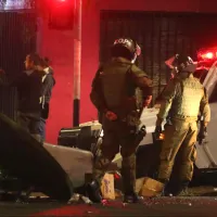 Carabineros quedan con arresto domiciliario tras formación en muerte de hinchas