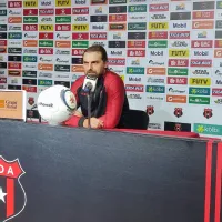 Oficial: se definió el futuro de Andrés Carevic en la Liga Deportiva Alajuelense