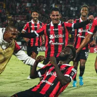 Alajuelense goleó a Cartaginés y es el último equipo clasificado a las semifinales de la Copa Centroamericana