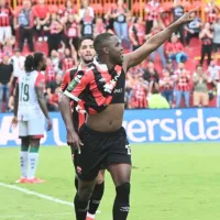 Joel Campbell y un gesto que lo mete de lleno en el corazón de Alajuelense