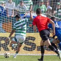 Luis Palma le anota gol a otro grande de la Premier League (Video)