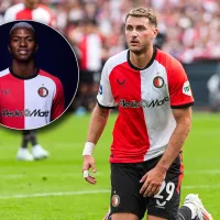 Santiago Giménez se ve amenazado por Jeyland Mitchell en el Feyenoord