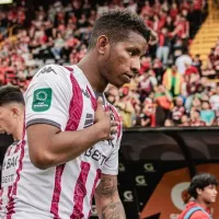 Fidel Escobar recibe fuertes críticas tras su regreso a las canchas