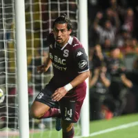 Christian Bolaños pone en suspenso el presente de Ariel Rodríguez en Saprissa