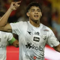 Andy Rojas se planta y pone a Jafet Soto contra las cuerdas en Herediano