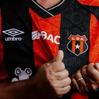 Se va de Costa Rica: Alajuelense confirma un cambio muy esperado en la delantera