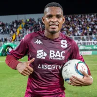 Orlando Sinclair cambia de equipo: el jugador más criticado de Saprissa toma importante decisión