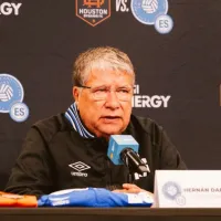 Revés al Bolillo Gómez: legionario de El Salvador se baja de la convocatoria en plena fecha FIFA