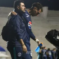 Alerta en Motagua: Rodrigo Auzmendi abandonó el clásico y tuvo que ir al hospital