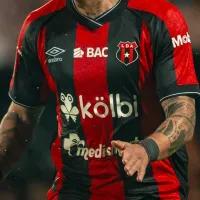 “Problemas de camerino”: una figura revela la interna que golpea a Alajuelense en el momento más caliente