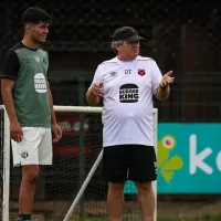 “Acuerdo verbal”: Alajuelense cierra al primer fichaje pedido por Machillo Ramírez y se lo roban a Saprissa