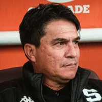 Vladimir Quesada pasa la escoba: el nuevo DT de Saprissa limpia a un referente histórico que era clave con Wanchope