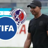 FIFA pone en alto a Donis Escober con el premio que hace sentir orgulloso a Honduras y Olimpia