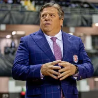 “Hizo las maletas”: sale a la luz lo que la Fedefútbol y el Piojo Herrera querían ocultar sobre su salida de Costa Rica