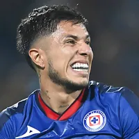 Liga MX: Carlos Salcedo reaparece con jersey de Cruz Azul y desata especulaciones sobre su regreso  Fichajes Apertura 2024