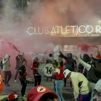 Hinchas de River se convocaron en el Monumental para reclamar por el valor de la cuota y las entradas