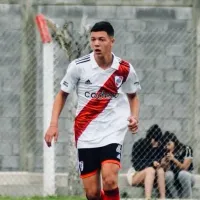 Bastian Demichelis debutó en River, hizo un gol y festejo con el hijo de Maxi López
