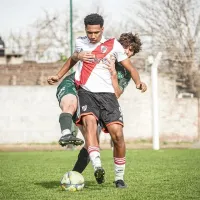 La historia de Jonathan Spiff, el goleador de padre nigeriano que la rompe en las Inferiores de River