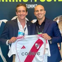 Cuchu Cambiasso recibió de regalo la nueva camiseta de River: 'Gracias'