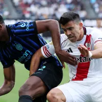 Huevo Acuña: pelea con Dumfries, ovación de los hinchas ¿y el único que estuvo a la altura?