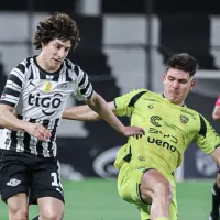 A días de jugar con River: Libertad empató y su arquero titular se lesionó