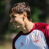 A días de la pretemporada con River, Martínez Quarta entrenó en otro club