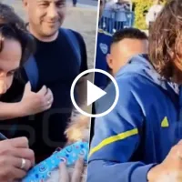 VIDEO  Edinson Cavani le firmó un autógrafo ¡a un perro! en la llegada de Boca a Córdoba