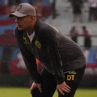 Renunció a su trabajo de toda la vida en una fábrica, hizo el curso de DT y pasó por Boca: la historia de Luis García