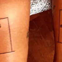 Hay una explicación: por qué un jugador de Boca tiene tatuada una puerta en la pierna