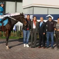 Caballo de Esteban Paredes gana en el Hipódromo