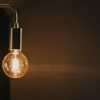 ¿Bajarán las cuentas de la luz en julio?