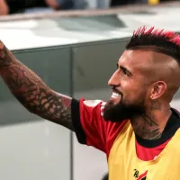 Arturo Vidal debuta en triunfo del Paranaense