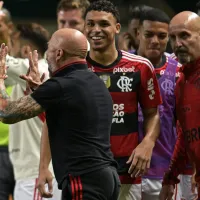 ¡Escándalo! Ayudante de Sampaoli agrede a crack del Flamengo