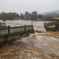 Mineduc informa colegios con suspensión de clases por lluvias